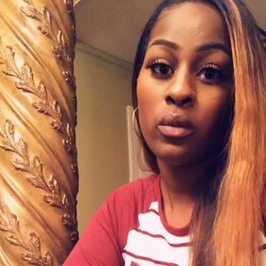 Meet your Posher, Kenyatta